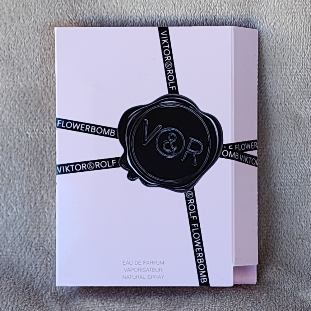 VIKTOR & ROLF Flowerbomb Sample Size 1.2mL